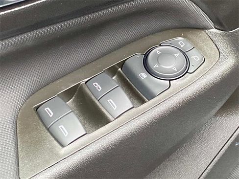 Used 2023 Chevrolet Equinox RS image 13