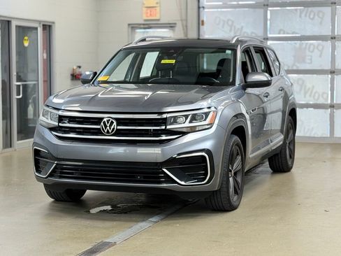 Used 2022 Volkswagen Atlas SEL R-Line AWD/4WD image 3
