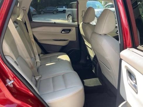 Used 2021 Nissan Rogue SV w/ Premium Package AWD/4WD image 13