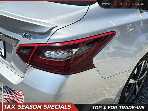 Used 2017 Nissan Altima 2.5 SR FWD image 13
