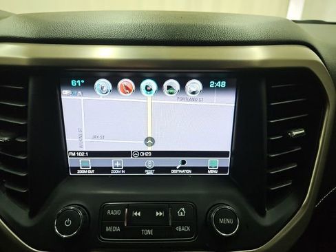 Used 2018 GMC Acadia Denali image 2