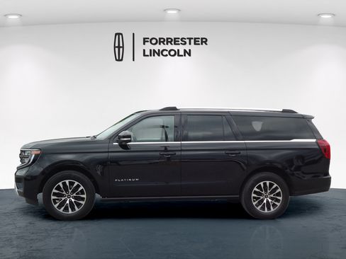 Used 2025 Ford Expedition Max Platinum AWD/4WD image 6