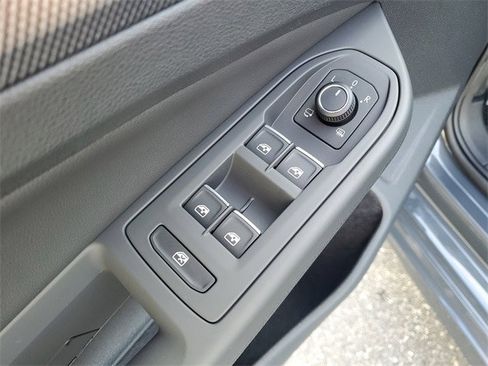 New 2026 Volkswagen Golf image 14