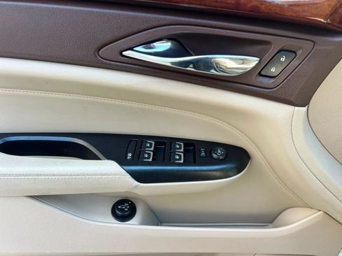 Used 2014 Cadillac SRX Luxury FWD image 18