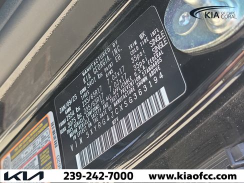 Used 2025 Kia Sorento LX FWD image 33