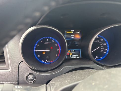 Used 2018 Subaru Outback 2.5i Premium image 8