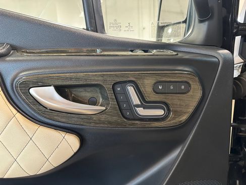 Used 2022 Mercedes-Benz Sprinter 3500 image 40
