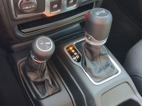 Used 2025 Jeep Wrangler Sport image 25