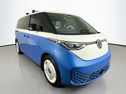 Used 2025 Volkswagen ID. Buzz 1st Edition AWD/4WD image 3