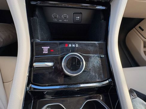 Used 2022 Jeep Grand Cherokee Limited image 34