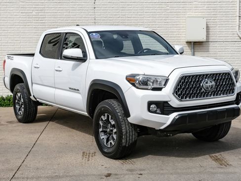 Used 2019 Toyota Tacoma TRD Off-Road image 5