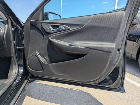 Used 2024 Chevrolet Malibu LT image 25