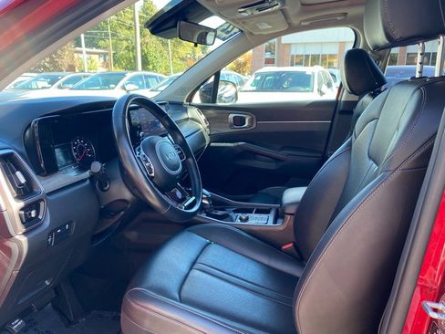 Used 2022 Kia Sorento S w/ Panoramic Sunroof Package image 12