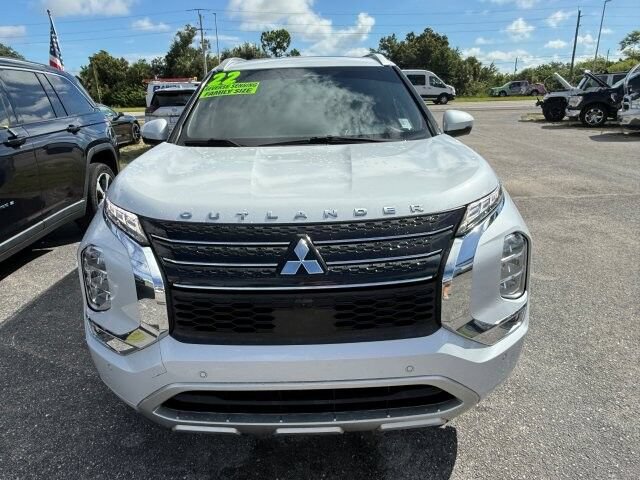 Used 2022 Mitsubishi Outlander SEL FWD image 2