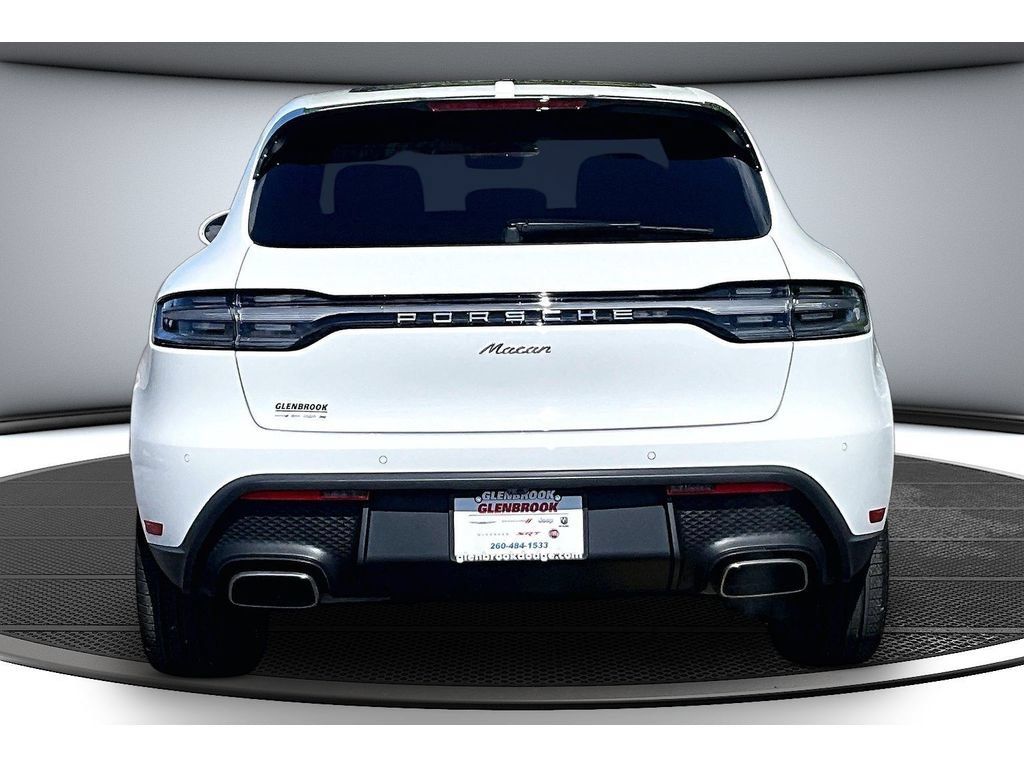 Used 2026 Porsche Macan AWD/4WD image 6