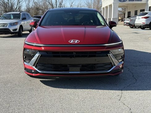 Used 2025 Hyundai Sonata Limited image 2