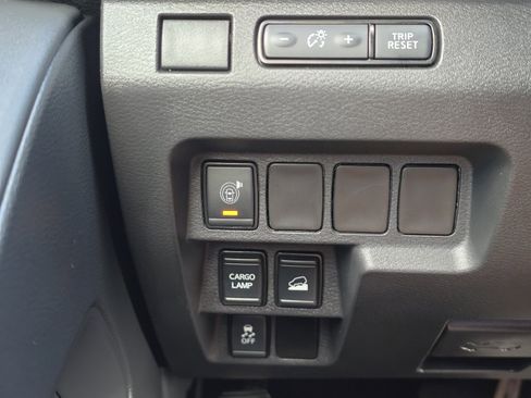 Certified 2025 Nissan Frontier S AWD/4WD image 23
