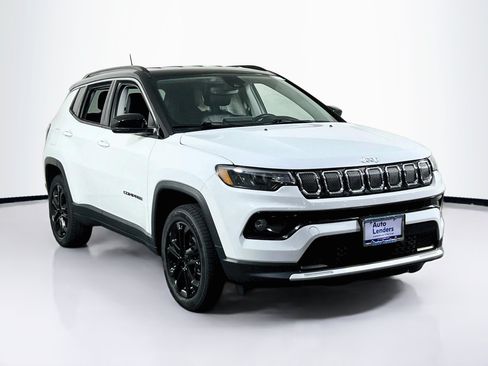 Used 2022 Jeep Compass Limited AWD/4WD image 3