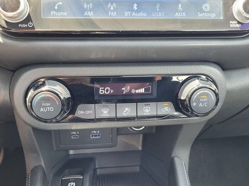 Used 2024 Nissan Kicks SR image 10