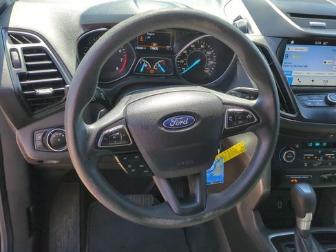Used 2017 Ford Escape SE w/ Equipment Group 201A FWD image 15