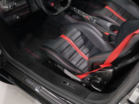 Used 2022 Ferrari F8 Tributo RWD image 18
