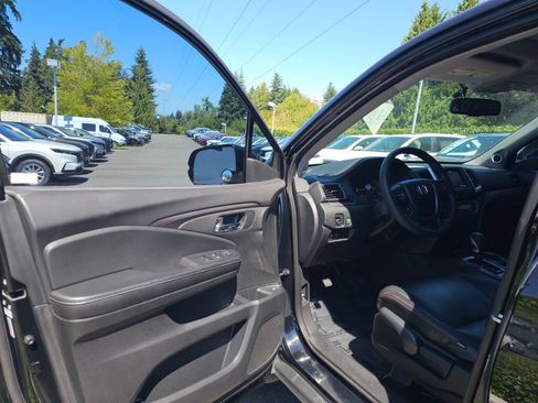 Used 2017 Honda Ridgeline Sport image 23