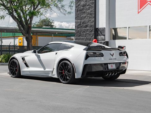 Used 2019 Chevrolet Corvette Grand Sport RWD image 37