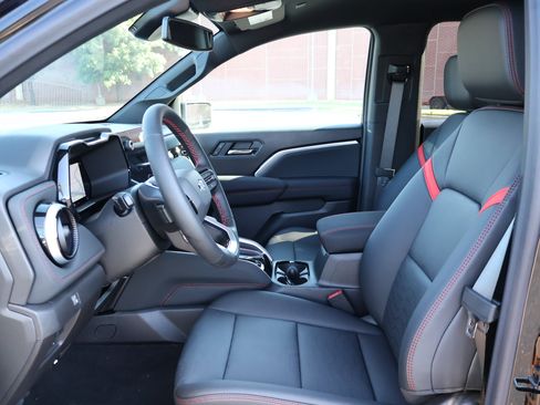 New 2026 Chevrolet Colorado Z71 w/ Technology Package AWD/4WD image 11