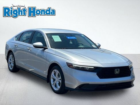 Certified 2025 Honda Accord LX image 8