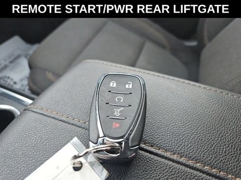 Used 2020 Chevrolet Traverse LT w/ Driver Confidence II Package AWD/4WD image 25