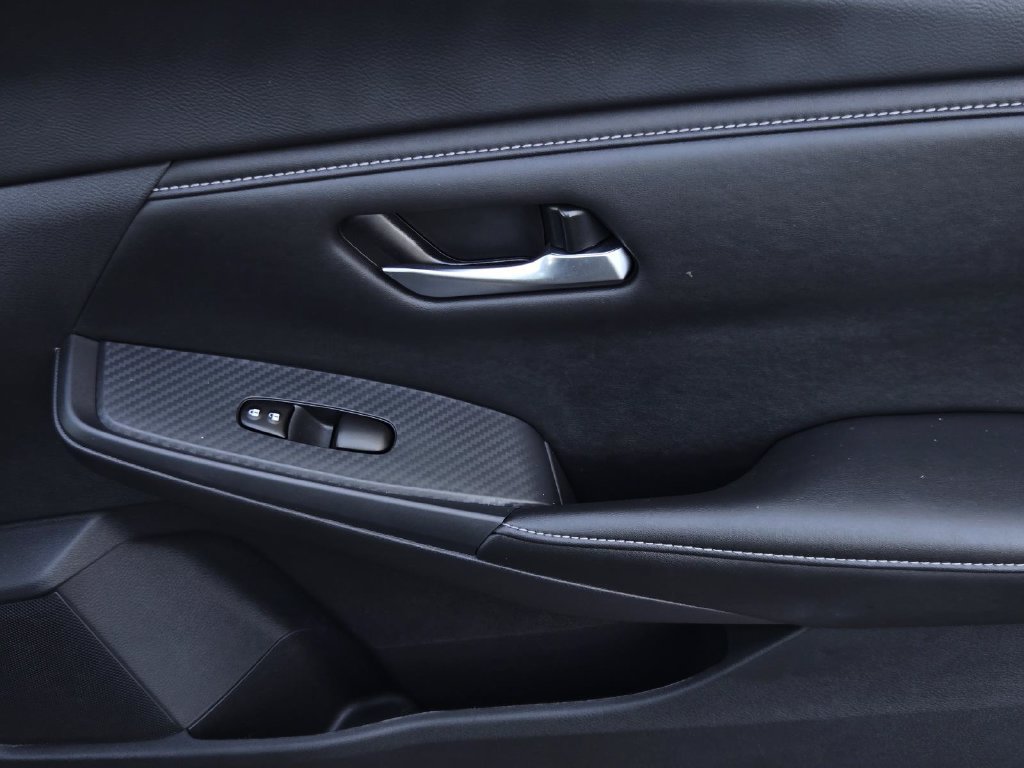 Certified 2025 Nissan Sentra SV FWD image 8
