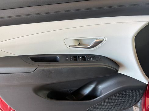 Used 2025 Hyundai Tucson SEL AWD/4WD image 18