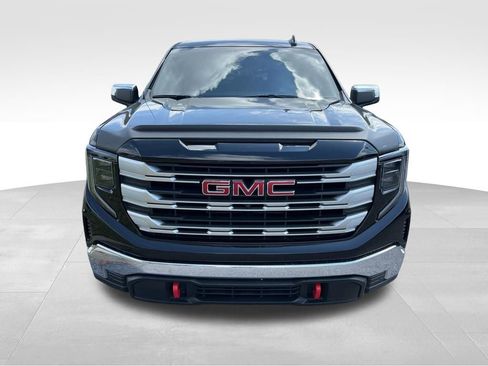 Used 2024 GMC Sierra 1500 SLE AWD/4WD image 3