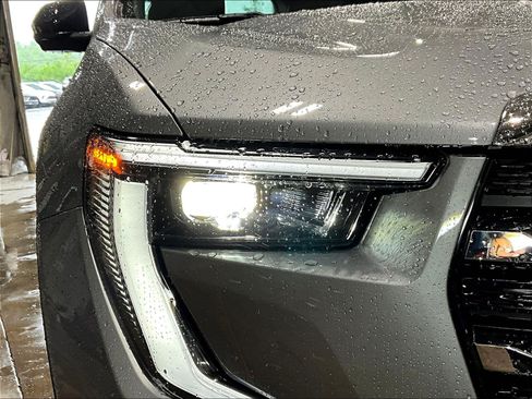 New 2026 GMC Acadia Elevation w/ Elevation Premium Package FWD image 8