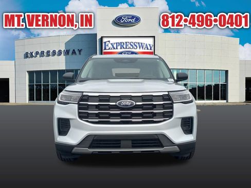New 2026 Ford Explorer Active image 3