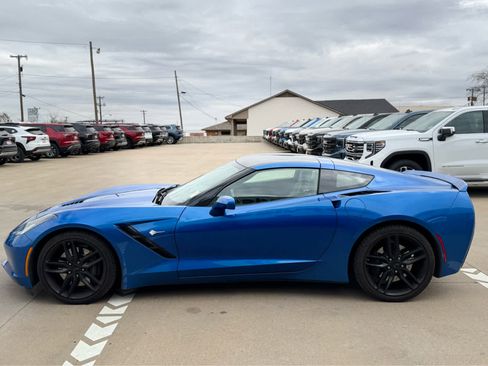 Used 2016 Chevrolet Corvette Stingray Coupe w/ 3LT Preferred Equipment Group image 4