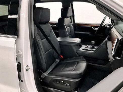 Used 2023 GMC Sierra 1500 Denali w/ Denali Reserve Package AWD/4WD image 8