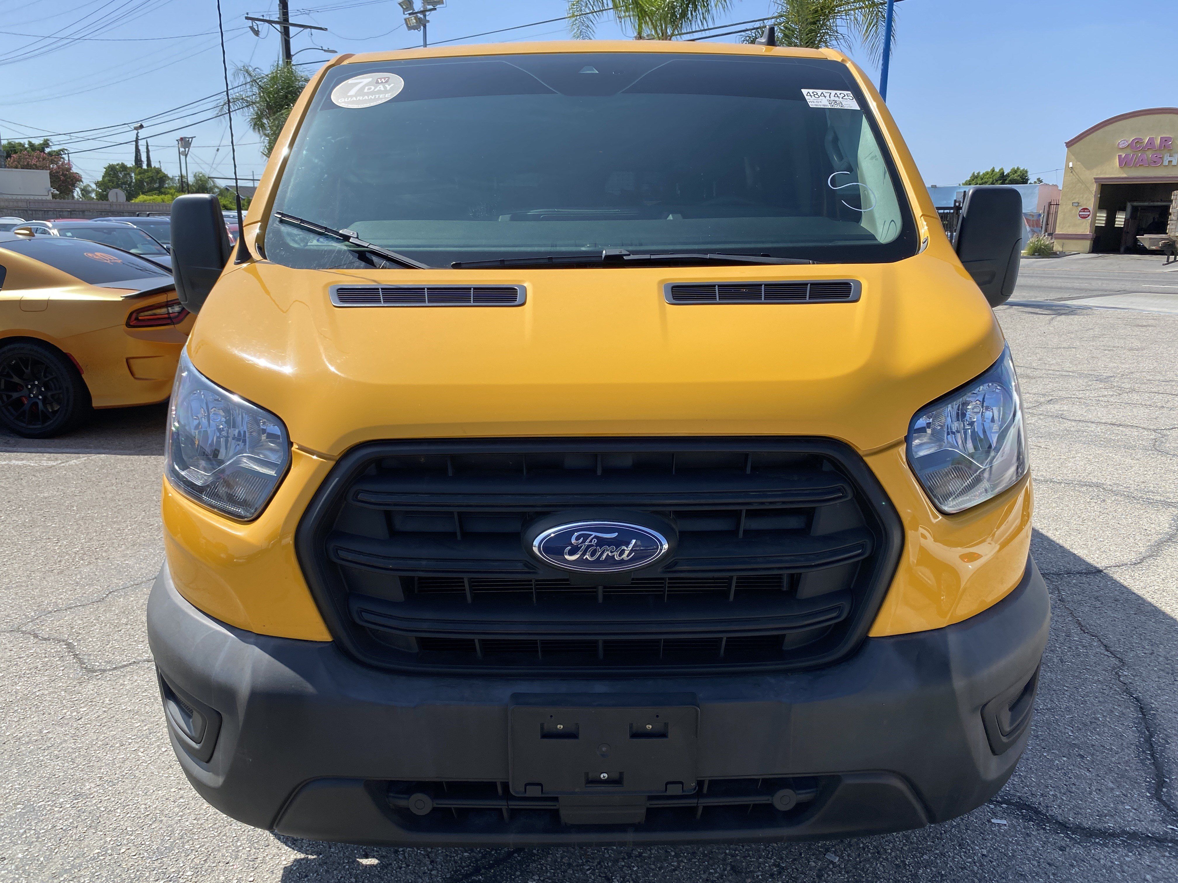 Used 2020 Ford Transit 250 130 Low Roof RWD image 3