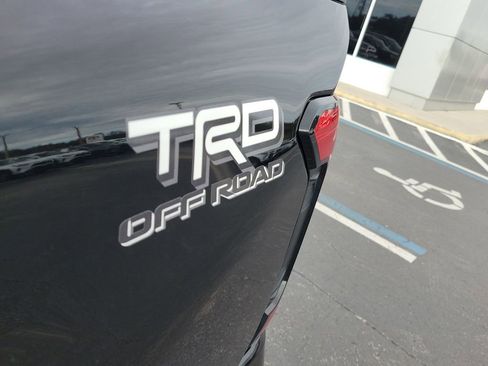 Used 2024 Toyota Tacoma TRD Off-Road image 7