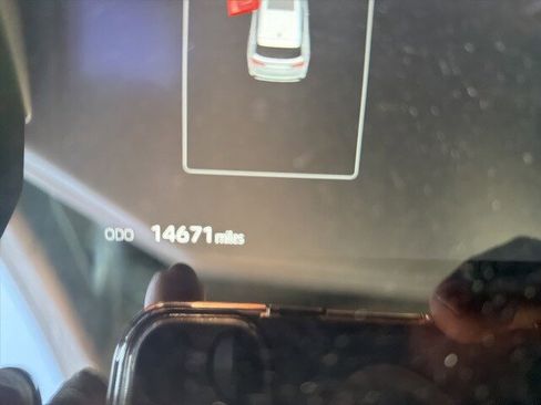 Used 2025 Toyota Sequoia Platinum image 4