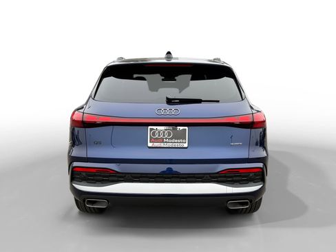 New 2025 Audi Q5 Prestige image 4