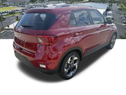 Used 2023 Hyundai Venue SEL w/ Cargo Package image 4