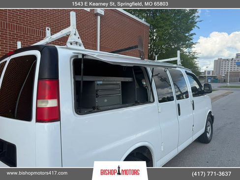 Used 2015 GMC Savana 2500 RWD image 19