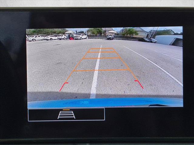 Used 2025 Chevrolet Trax LS w/ LS Convenience Package FWD image 12
