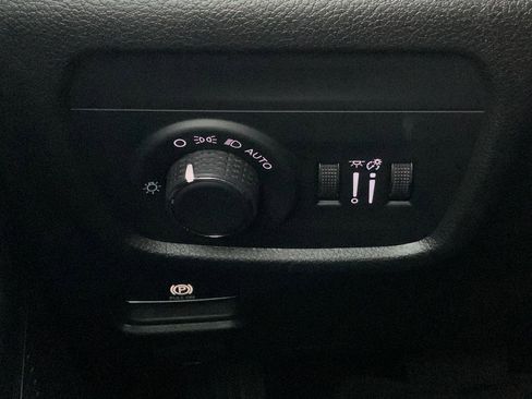 Used 2024 Jeep Grand Cherokee Altitude image 42