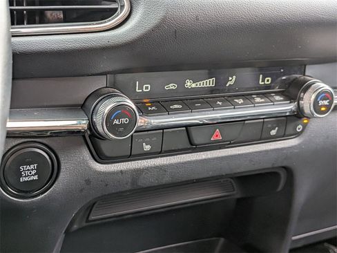 Used 2025 MAZDA CX-30 AWD 2.5 S w/ Preferred Package image 19