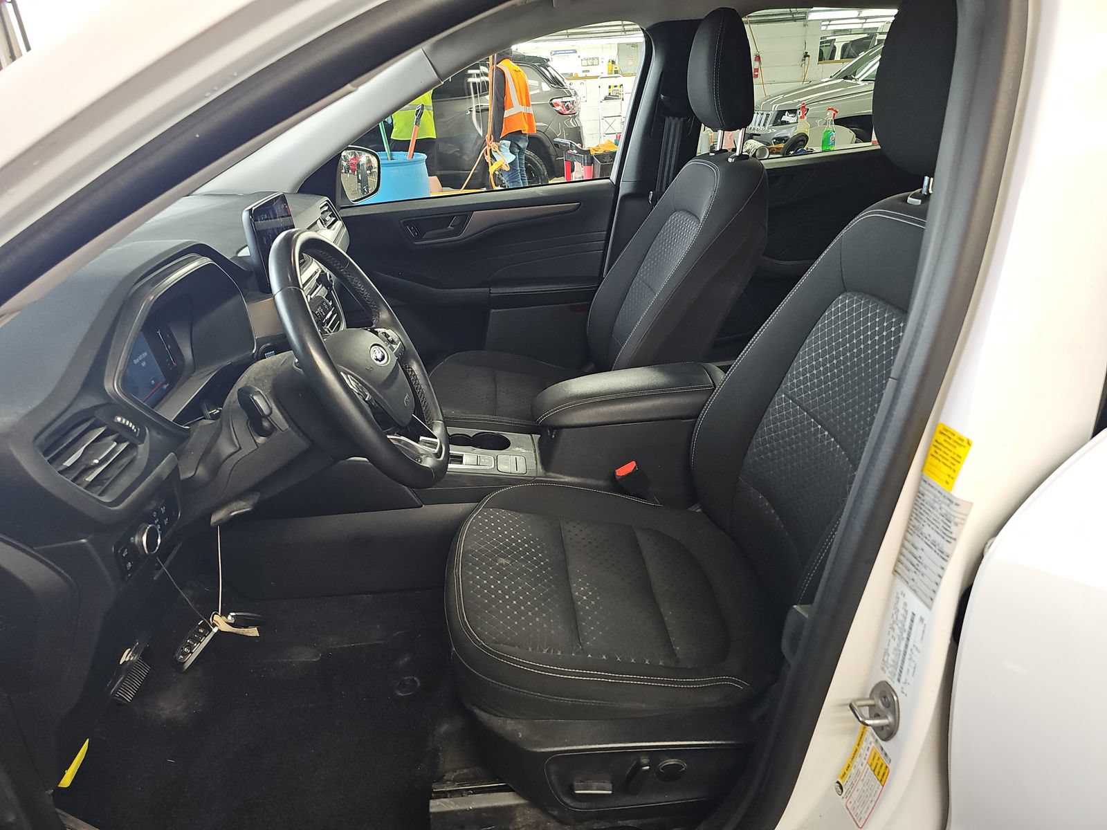 Used 2023 Ford Escape Active AWD/4WD image 14