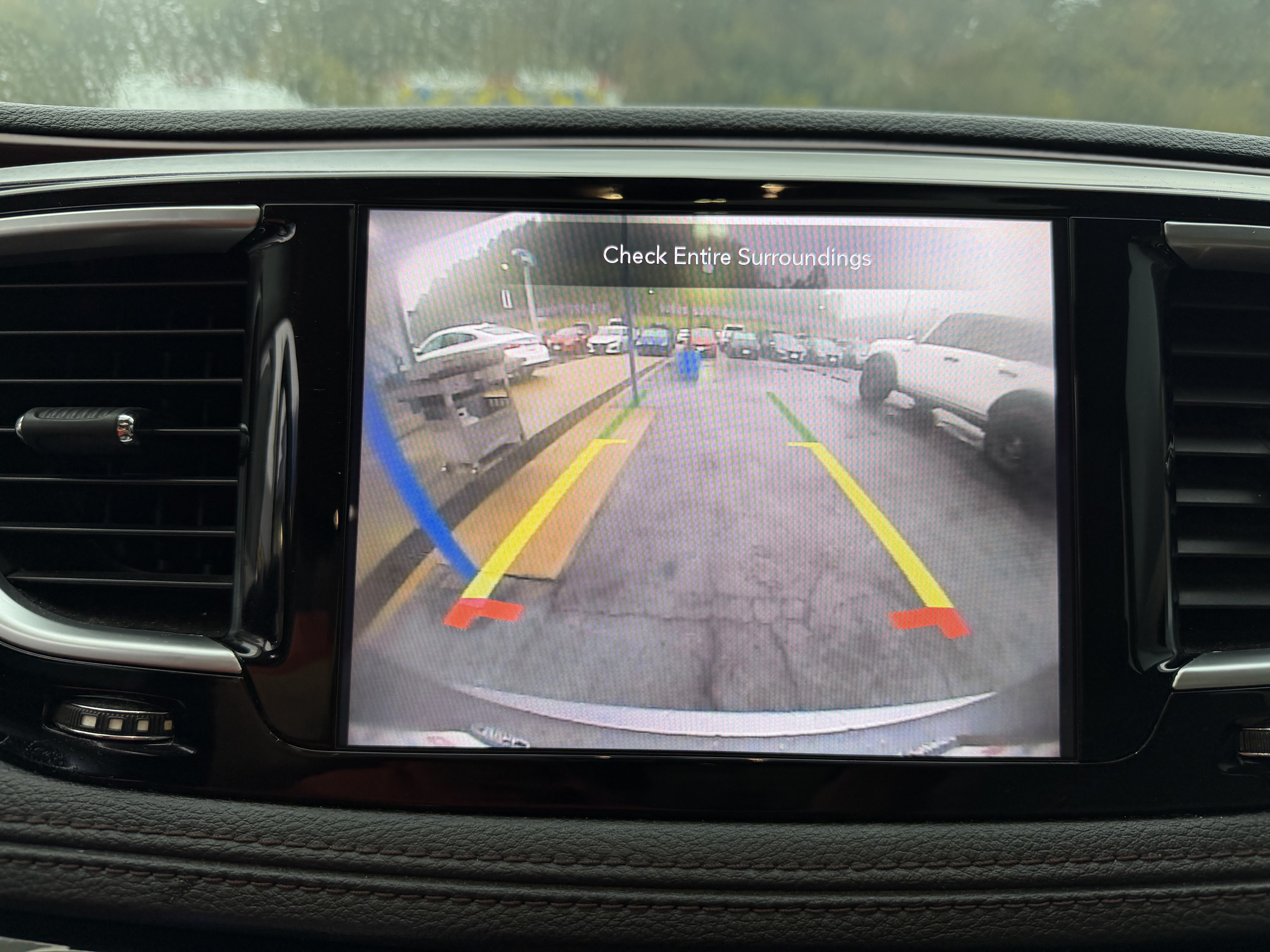 Used 2020 Chrysler Pacifica Limited FWD image 15