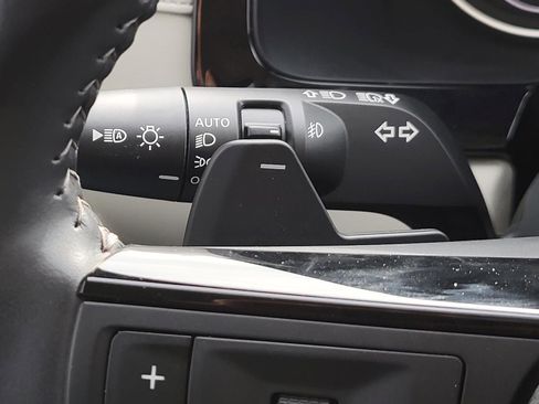 Certified 2025 Nissan Pathfinder SL w/ SL Premium Package image 34