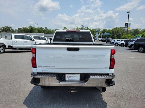 Used 2025 Chevrolet Silverado 2500 LT w/ Convenience Package AWD/4WD image 4